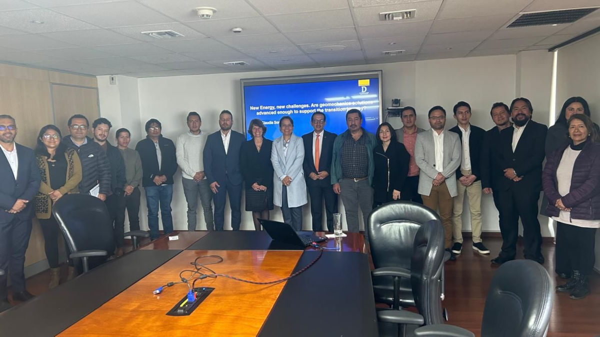 Éxitoso Distinguished Lecturer sobre soluciones geomecánicas y transición energética