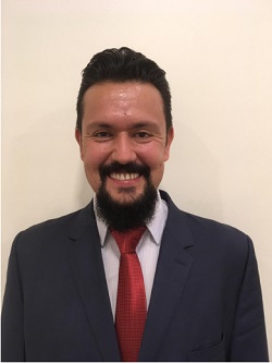 Juan Pablo Stacey, Ingeniero Químico de la Escuela Politécnica Nacional